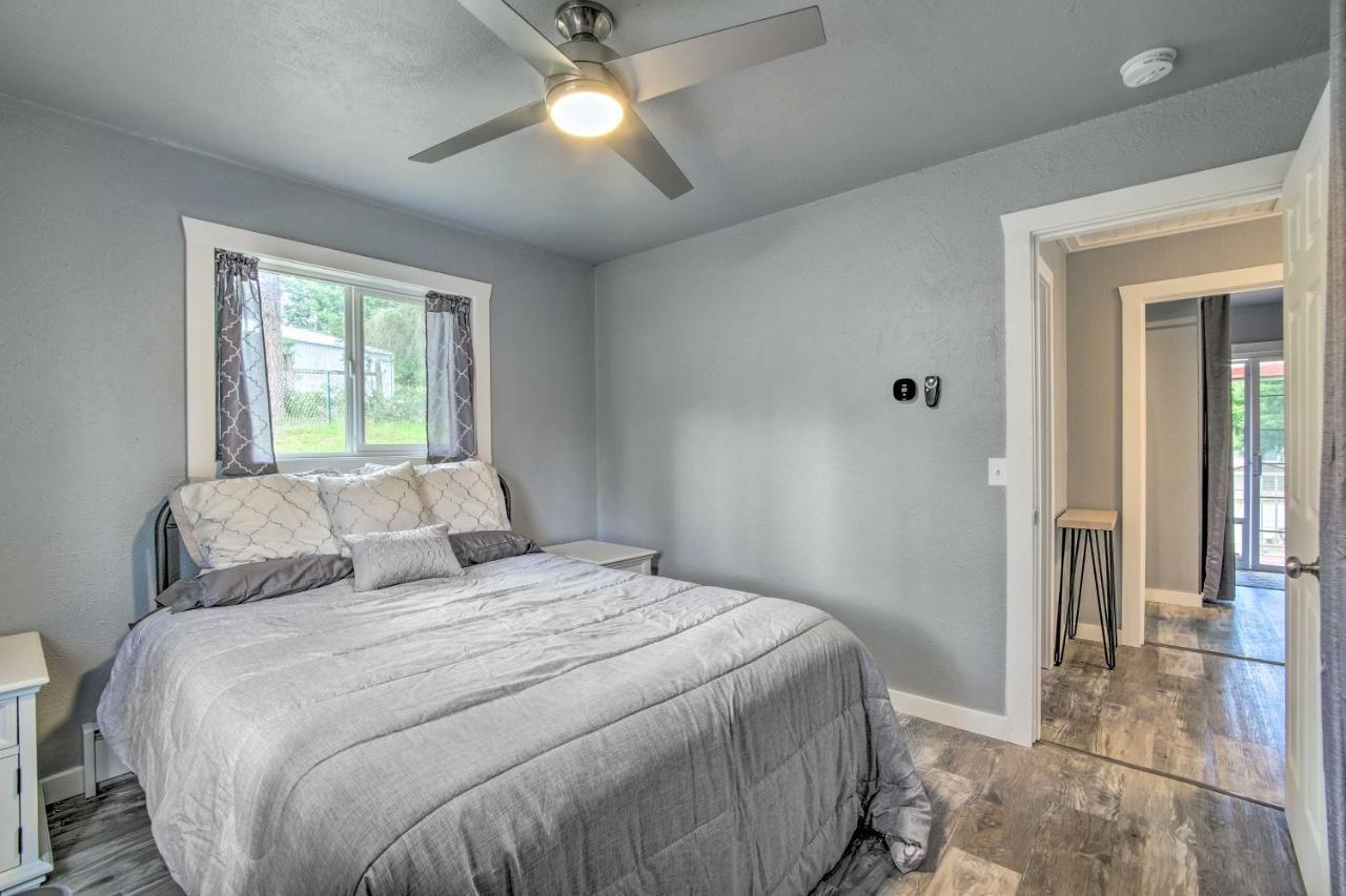 Cozy North Bend Getaway Near Dunes And Ocean! Lakeside Экстерьер фото