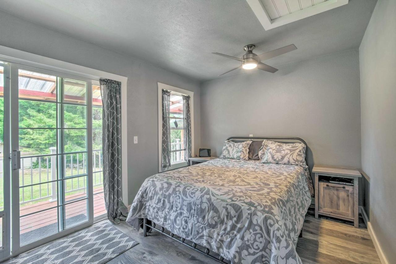 Cozy North Bend Getaway Near Dunes And Ocean! Lakeside Экстерьер фото